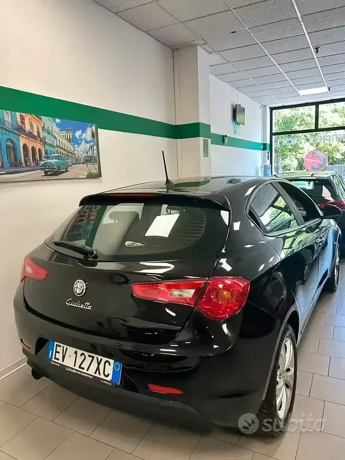 Usata Alfa Romeo Giulietta Progression 105 CV (77 kW) 2014 Nero Utilitaria