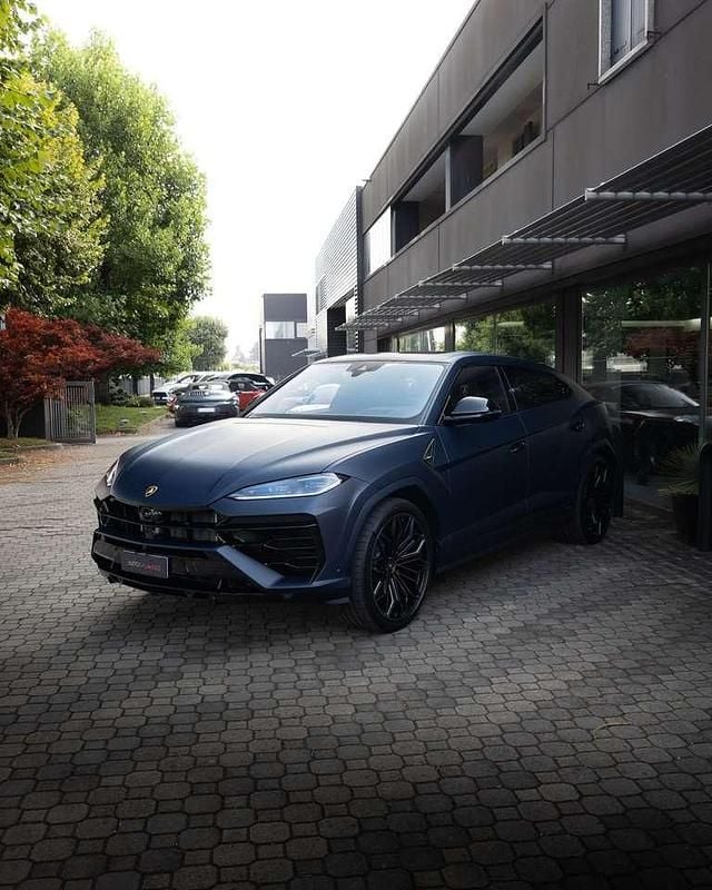 Usata Lamborghini Urus 799 CV (587 kW) 2025 Blu/azzurro SUV