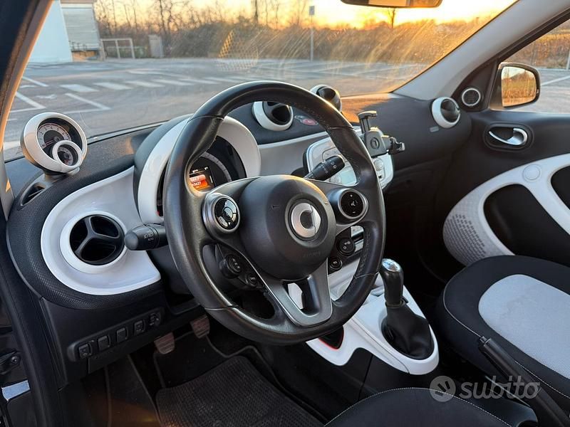 Usata Smart ForFour 2017 Bianco Utilitaria