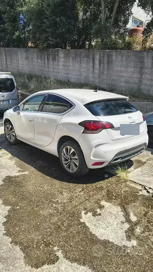 Usata DS Automobiles DS4 114 CV (83 kW) 2015 Bianco Berlina