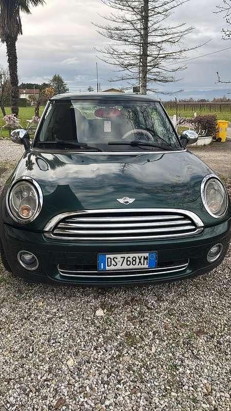 Begagnad Mini Cooper 75 HK (55 kW) 2009 Halvkombi