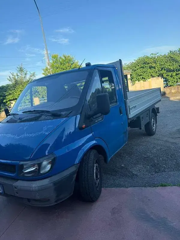 Usata Ford Transit 125 CV (91 kW) 2002 Blu/azzurro Furgone
