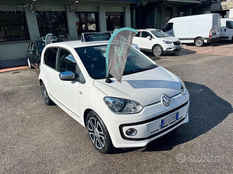 Usata VW up! 75 CV (55 kW) 2015 Bianco Utilitaria