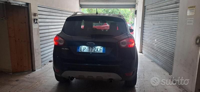 Usata Ford Kuga Titanium 140 CV (102 kW) 2012 Nero SUV