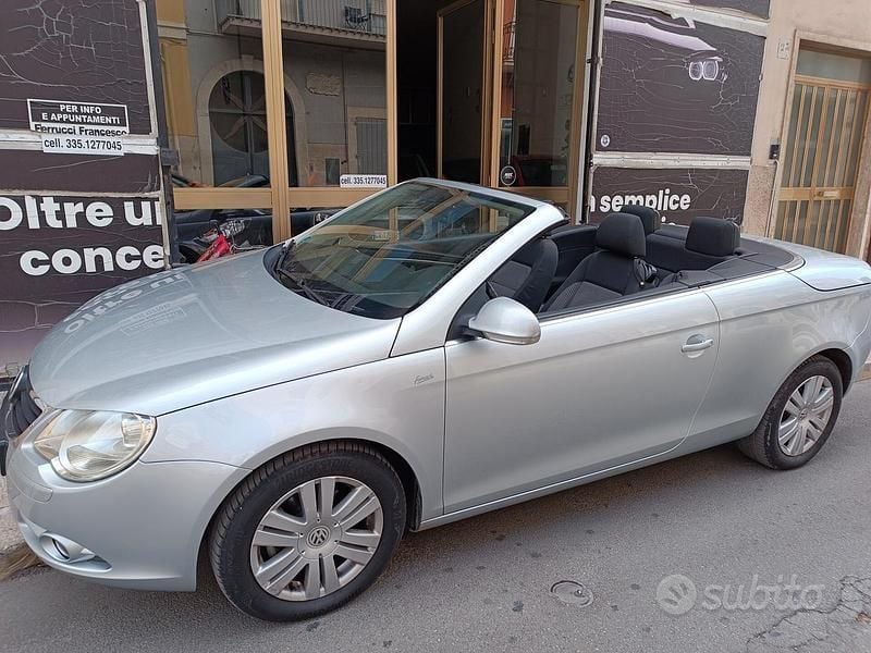 Usata VW Eos 150 CV (110 kW) 2006 Grigio Cabrio