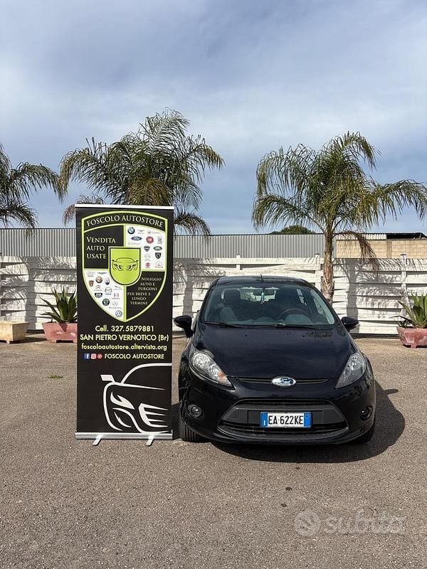 Usata Ford Fiesta 97 CV (71 kW) 2009 Nero Utilitaria