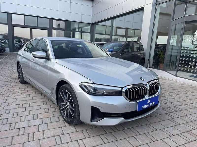Usata BMW 530e 184 CV (135 kW) 2021 Argento Berlina