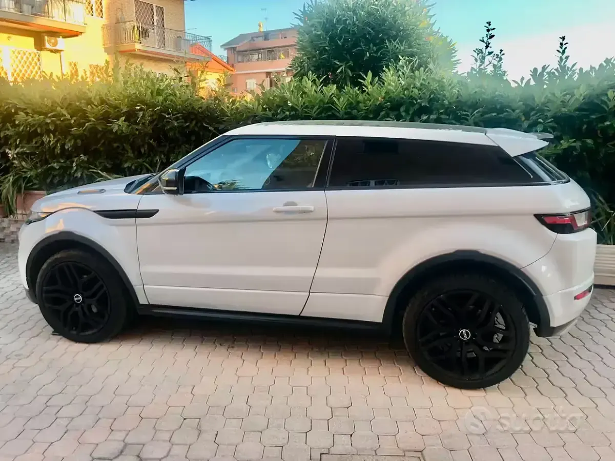 Usata Land Rover Range Rover evoque 190 CV (139 kW) 2012 Bianco SUV