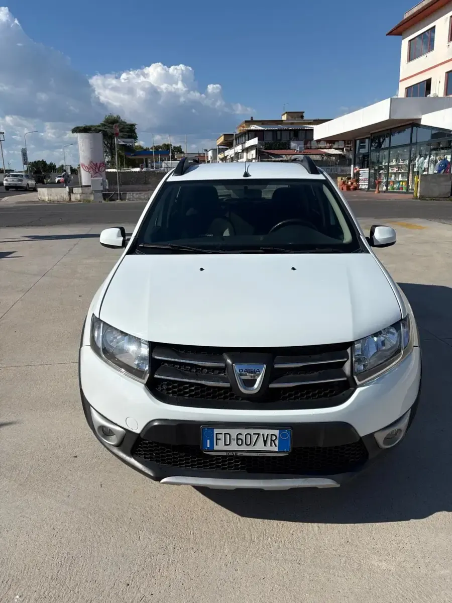 Usata Dacia Sandero Stepway 90 CV (66 kW) 2016 Bianco SUV