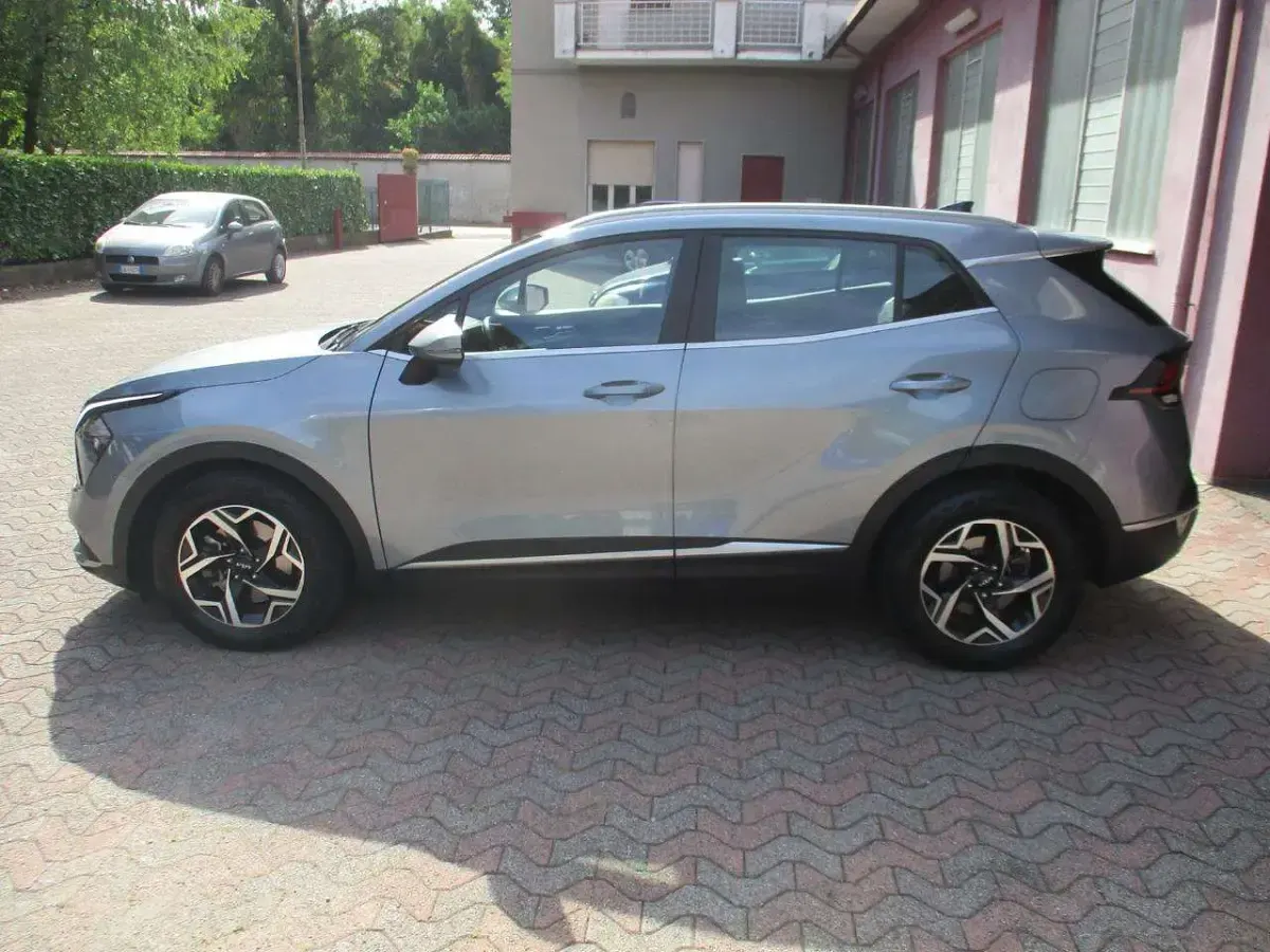 Usata Kia Sportage Style 136 CV (100 kW) 2023 Grigio SUV