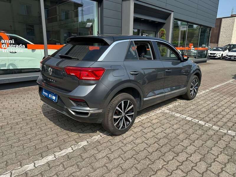 Usata VW T-Roc Style 116 CV (85 kW) 2018 Grigio SUV