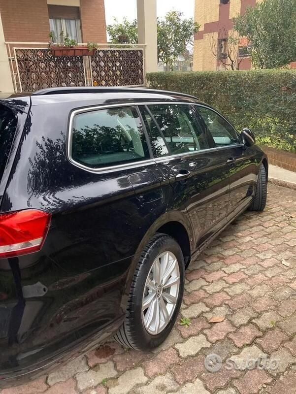 Usata VW Passat 140 CV (102 kW) 2017 Nero Station wagon