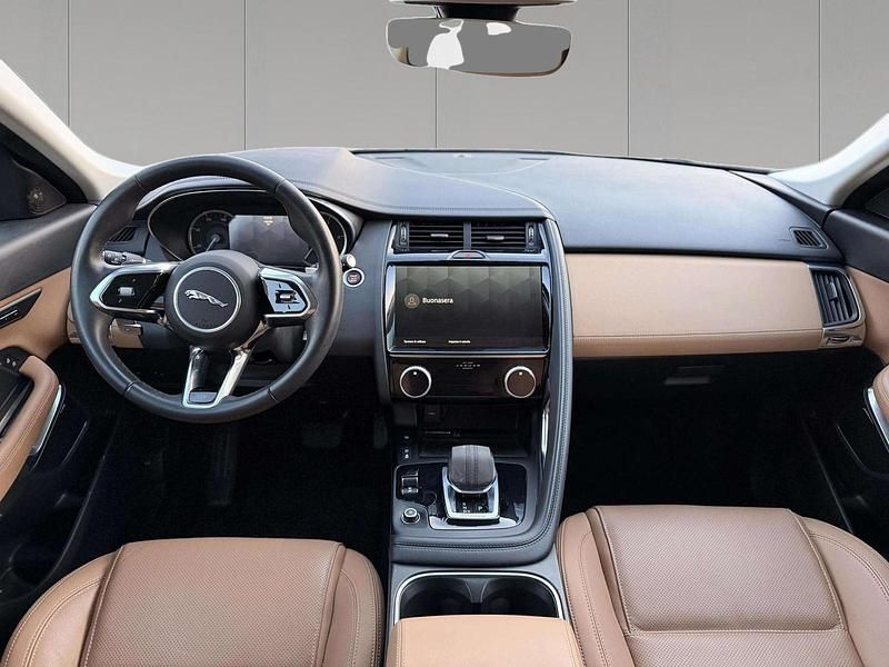 Usata Jaguar E-Pace SE 163 CV (119 kW) 2022 Borasco grey SUV