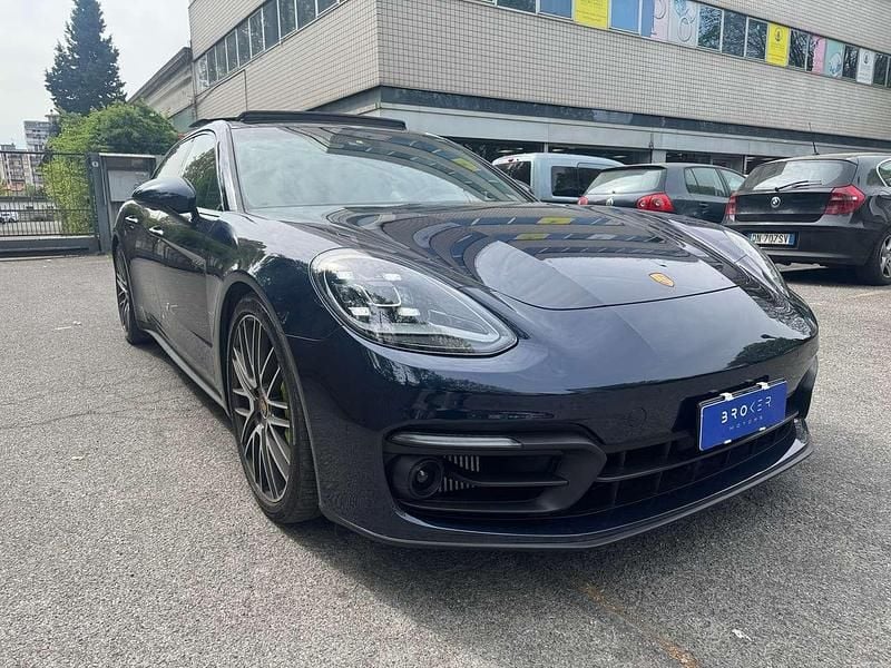 Usata Porsche Panamera Platinum Edition 330 CV (242 kW) 2022 Nero Berlina