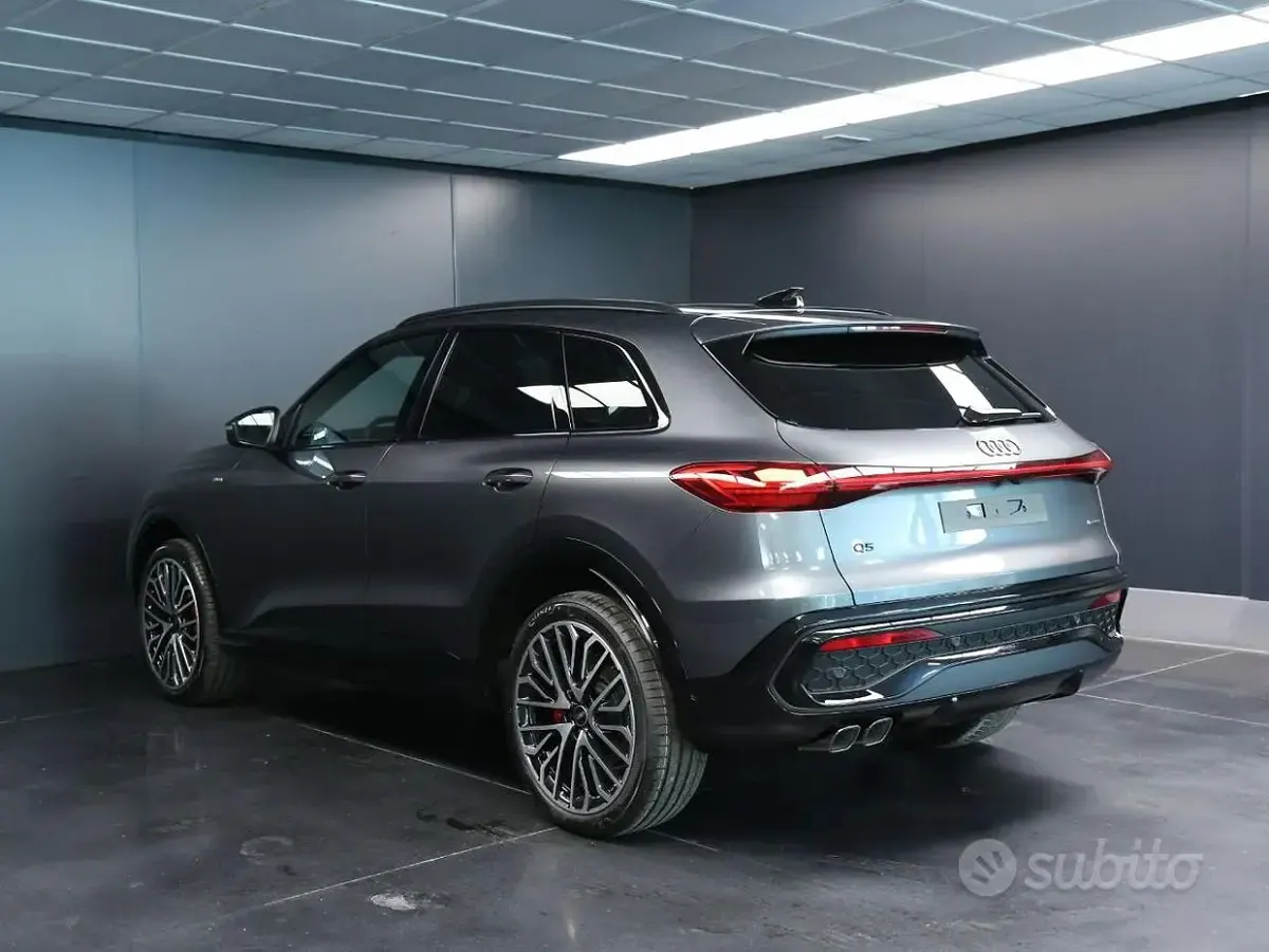 Nuova Audi Q5 S-Line 204 CV (150 kW) 2026 Grigio SUV
