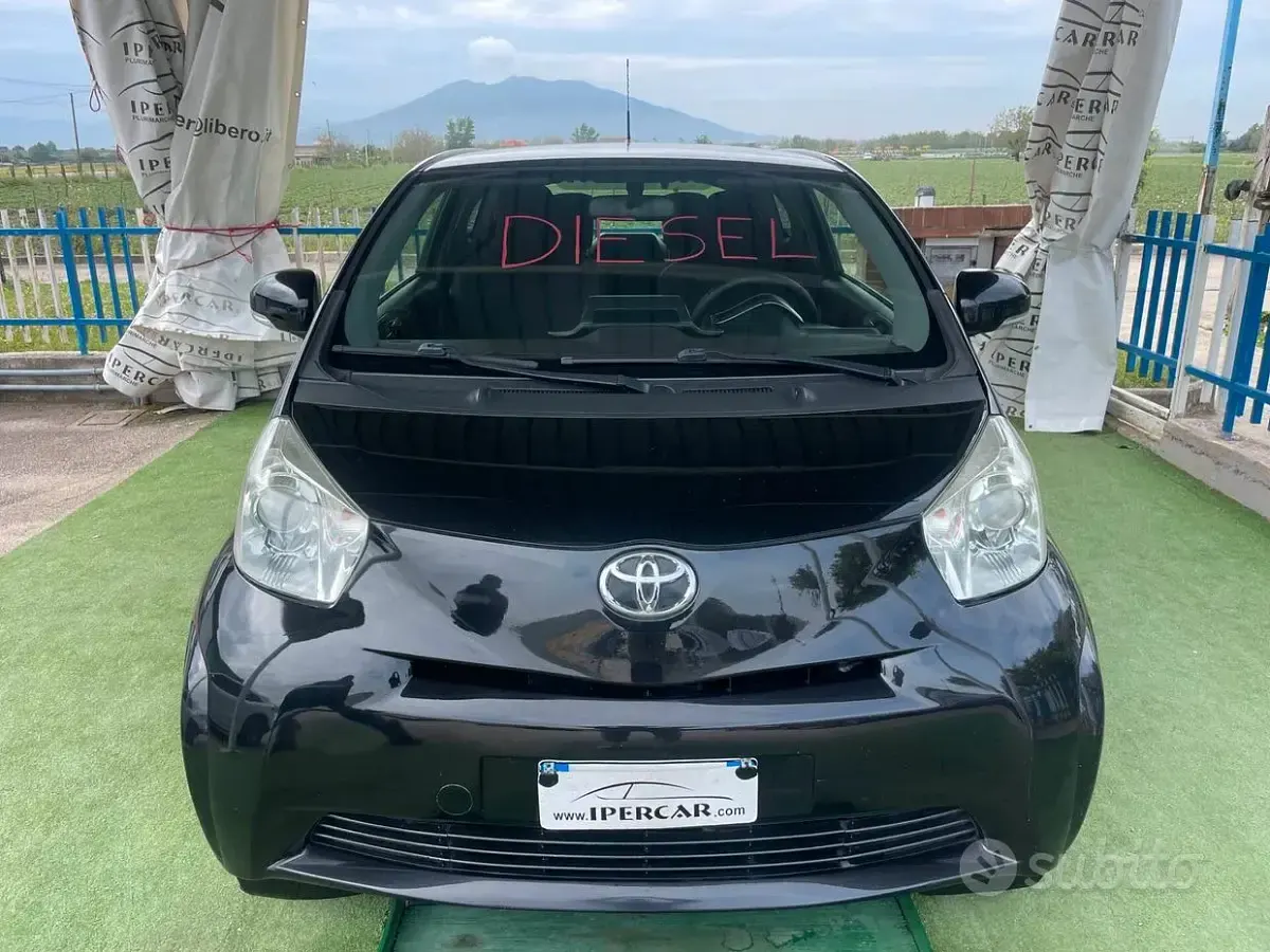 Usata Toyota iQ Sol 68 CV (50 kW) 2009 Utilitaria