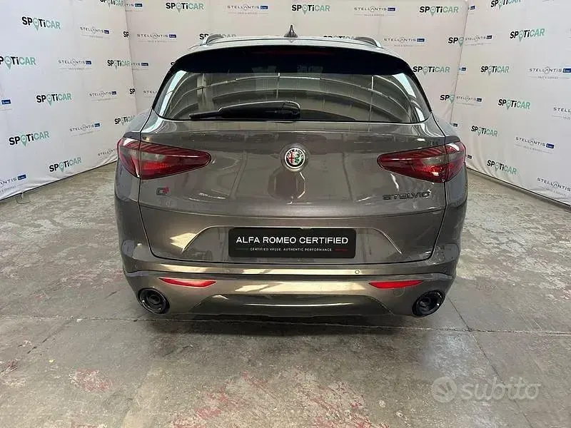 Usata Alfa Romeo Stelvio Veloce 210 CV (154 kW) 2021 Grigio SUV