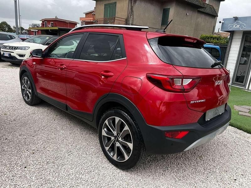 Usata Kia Stonic Style 101 CV (74 kW) 2022 Rosso SUV