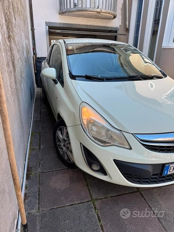 Occasion Opel Corsa 75 ch (55 kW) 2012 Blanc Citadine