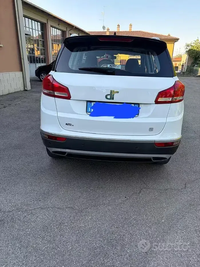 Usata DR DR6 150 CV (110 kW) 2018 Bianco SUV