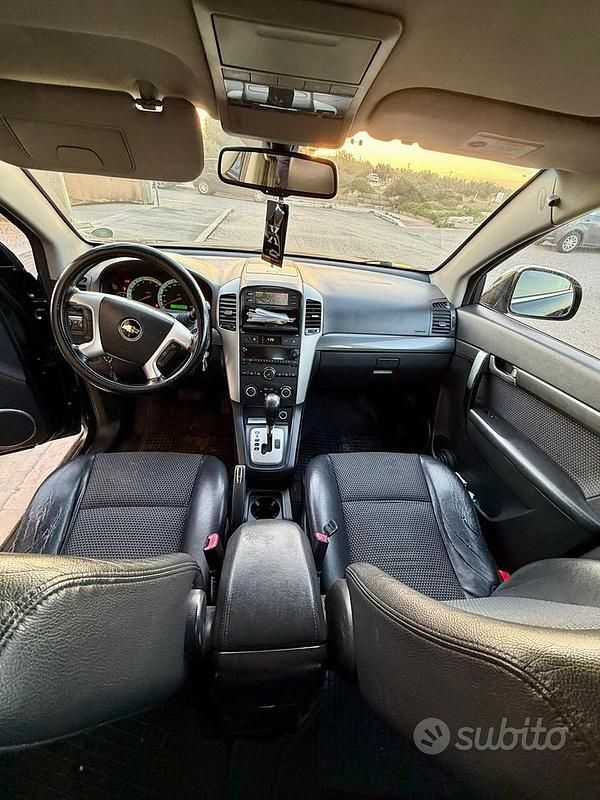 Usata Chevrolet Captiva 150 CV (110 kW) 2008 Nero SUV