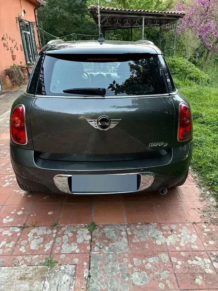 Usata Mini Cooper D Countryman 111 CV (81 kW) 2011 Grigio SUV