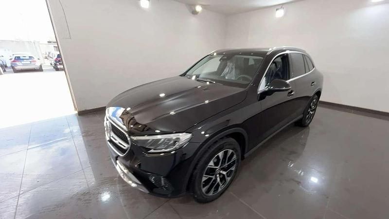 Nuova Mercedes GLC220 Advanced 197 CV (144 kW) 2025 Nero SUV