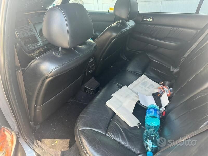 Usata Honda Legend 205 CV (150 kW) 1999 Grigio Berlina