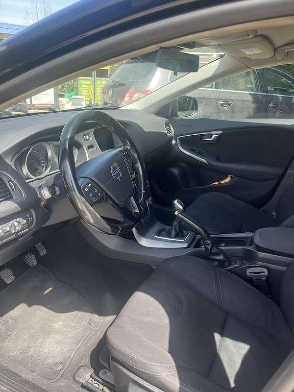 Usata Volvo V40 Business Edition 114 CV (83 kW) 2015 Berlina