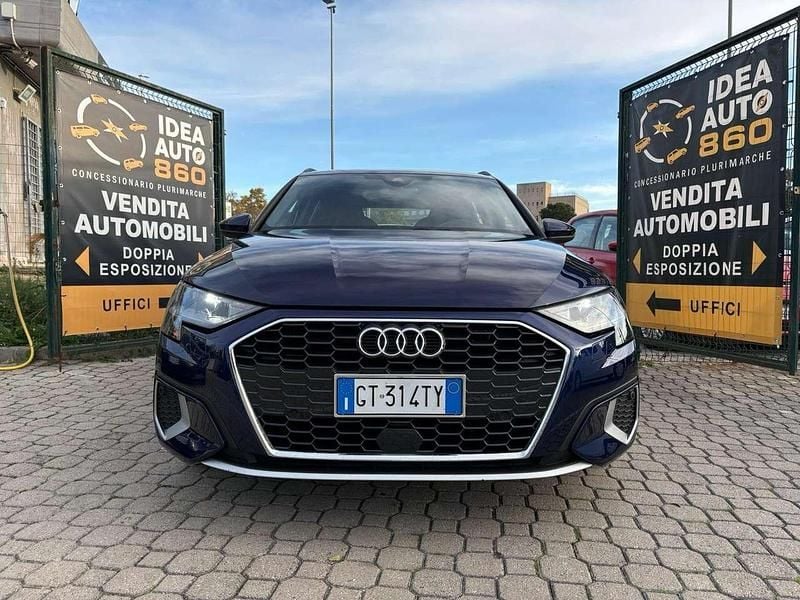 Usata Audi A3 e-tron Advanced 110 CV (80 kW) 2024 Blu/azzurro Utilitaria