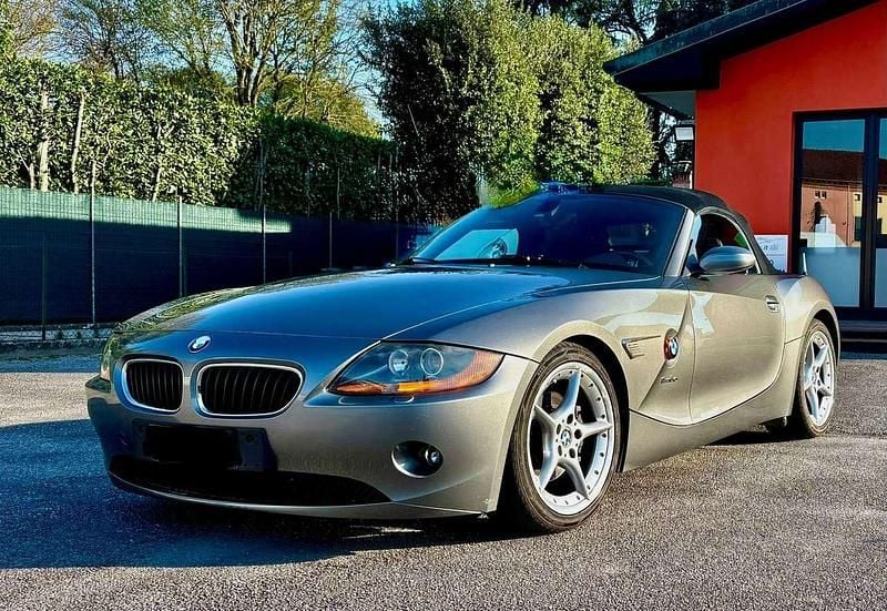 Usata BMW Z4 231 CV (169 kW) 2003 Space grey metallic Cabrio