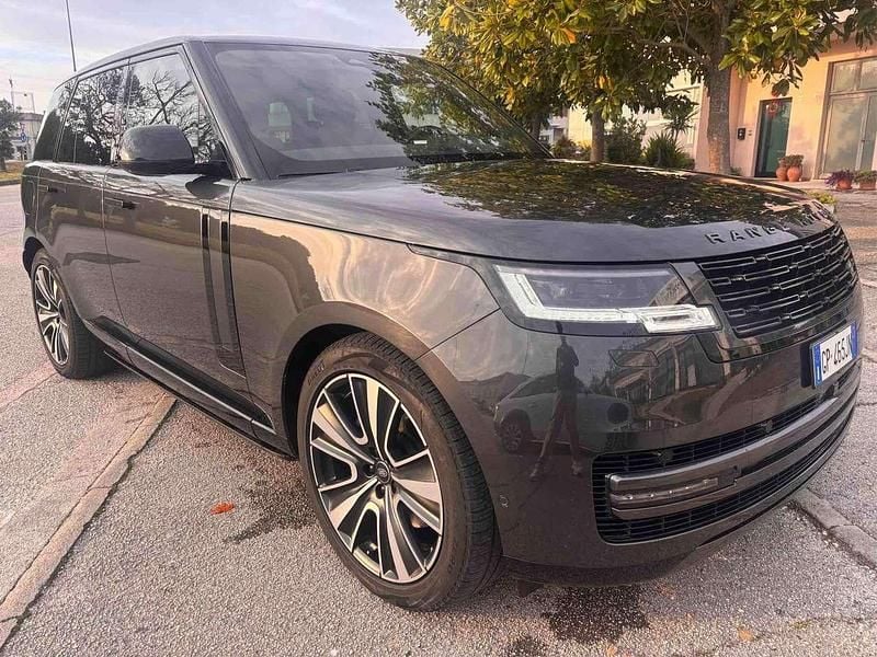 Carpathian grey Usata 2023 Land Rover Range Rover HSE SUV | 108.000 € (Ottimo prezzo) - Immagine 1/4