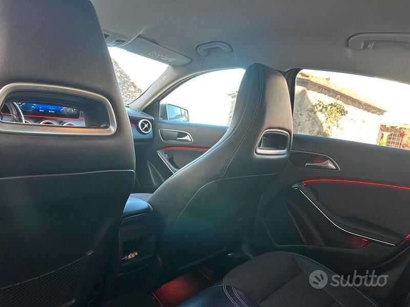 Usata Mercedes A160 Premium 90 CV (66 kW) 2014 Grigio Berlina