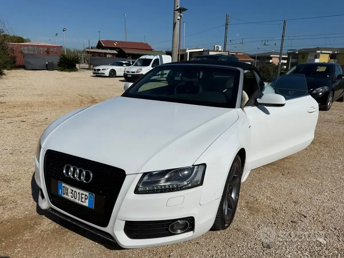 Usata Audi A5 Cabriolet 239 CV (175 kW) 2011 Bianco Cabrio