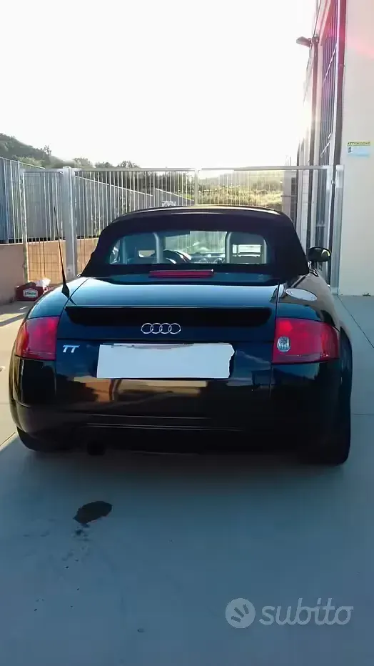 Usata Audi TT Roadster 190 CV (139 kW) 2006 Nero Cabrio