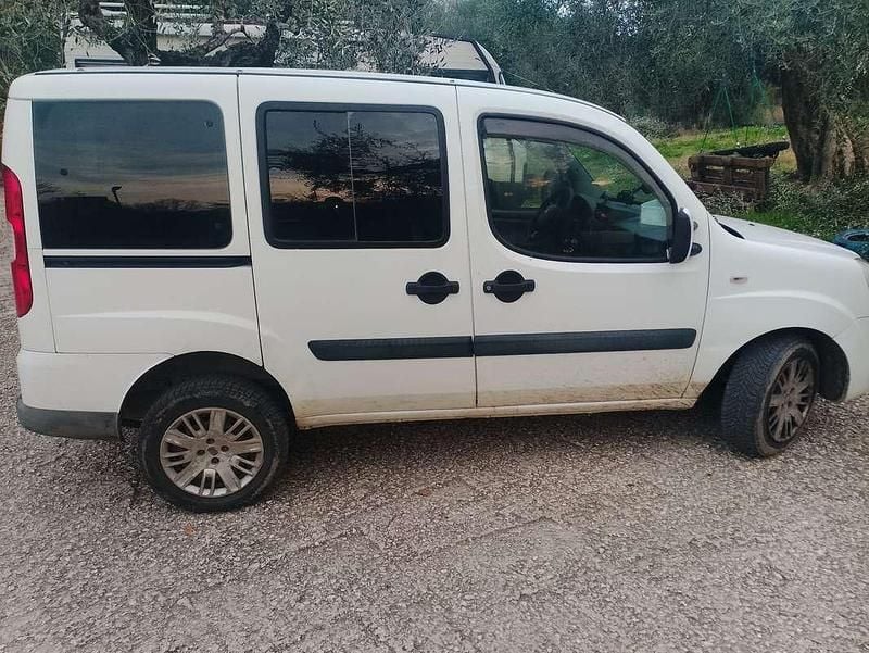 Usata Fiat Doblò Active 90 CV (66 kW) 2010 Monovolume