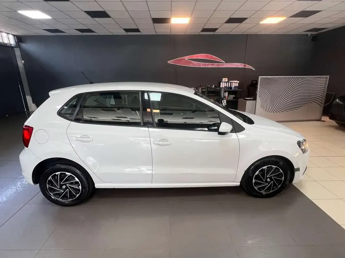 Usata VW Polo Trendline 60 CV (44 kW) 2016 Bianco Berlina
