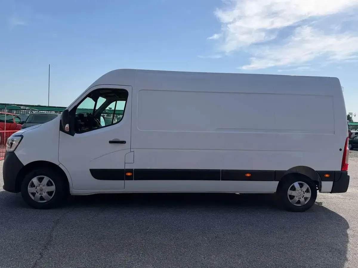 Usata Renault Master 136 CV (100 kW) 2020 Bianco Monovolume