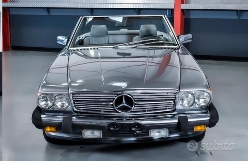 Usata Mercedes 560 1987 Grigio Cabrio