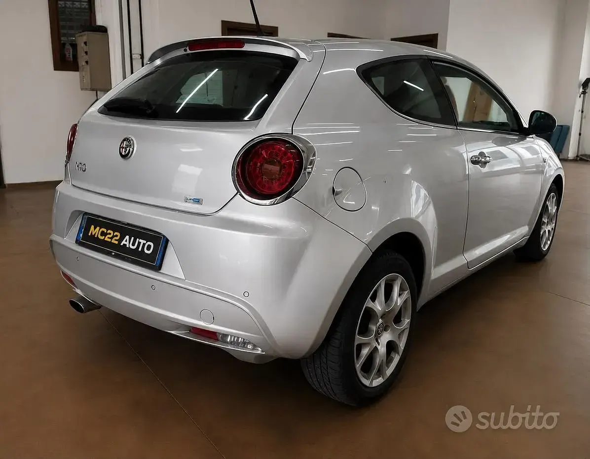 Usata Alfa Romeo MiTo Distinctive 95 CV (69 kW) 2010 Grigio Utilitaria