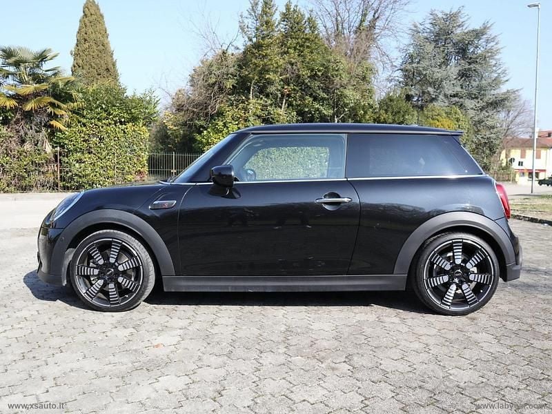 Usata Mini Cooper S 178 CV (130 kW) 2022 Nero Utilitaria