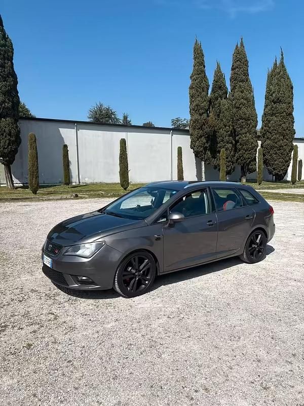Usata Seat Ibiza ST FR 105 CV (77 kW) 2014 Grigio Station wagon
