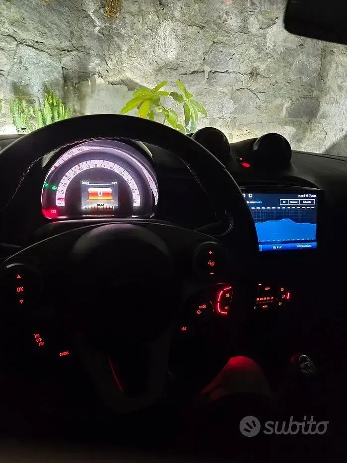 Usata Smart ForFour Prime 71 CV (52 kW) 2014 Nero Utilitaria