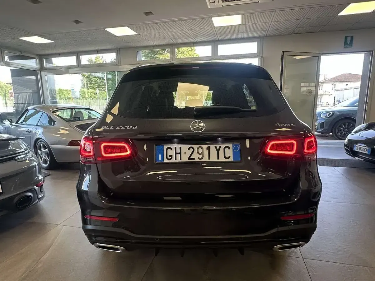Usata Mercedes GLC220 Premium 194 CV (142 kW) 2022 Grigio SUV