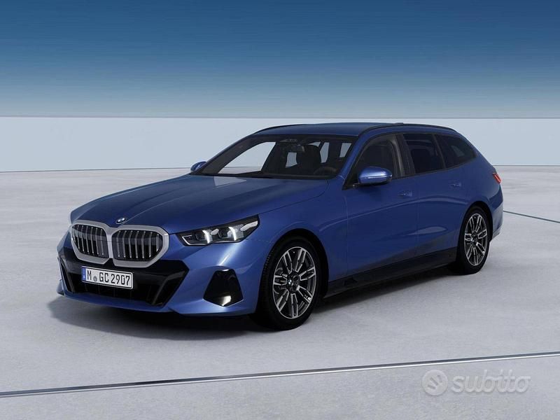 Nuova 2025 BMW 520 M Sport Station wagon | 63.400 € (Buon prezzo) - Immagine 1/4