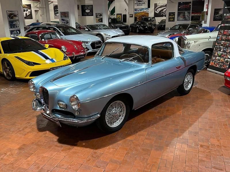 Usata Alfa Romeo 1900 116 CV (85 kW) 1957 Azzurro Coupé