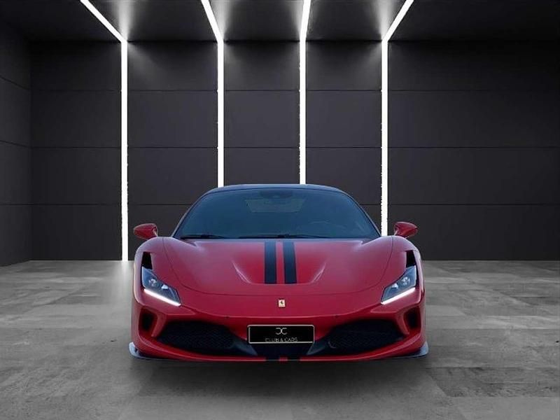 Usata Ferrari F8 721 CV (530 kW) 2021 Rosso corsa Coupé