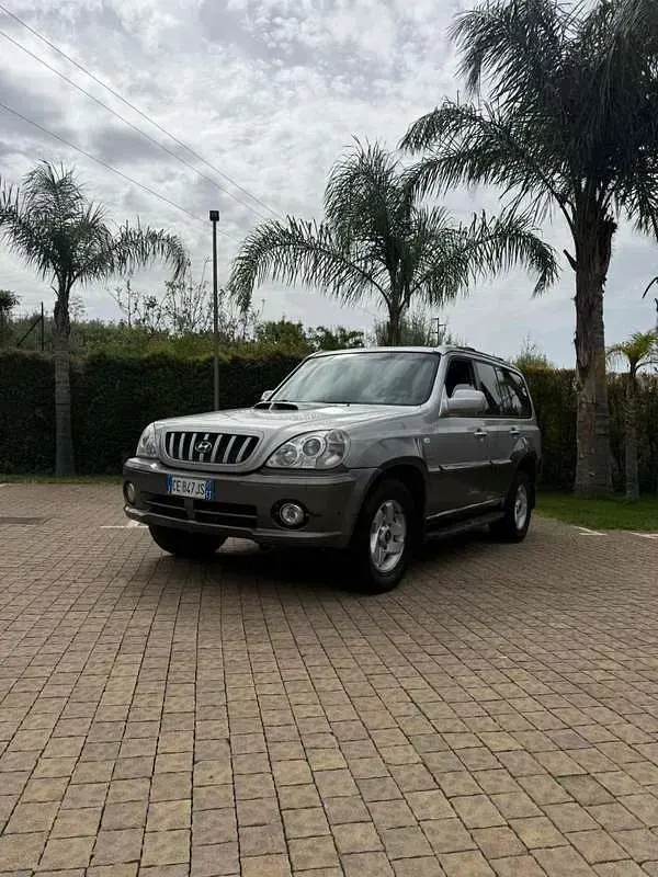 Usata Hyundai Terracan Premium 150 CV (110 kW) 2003 Grigio SUV