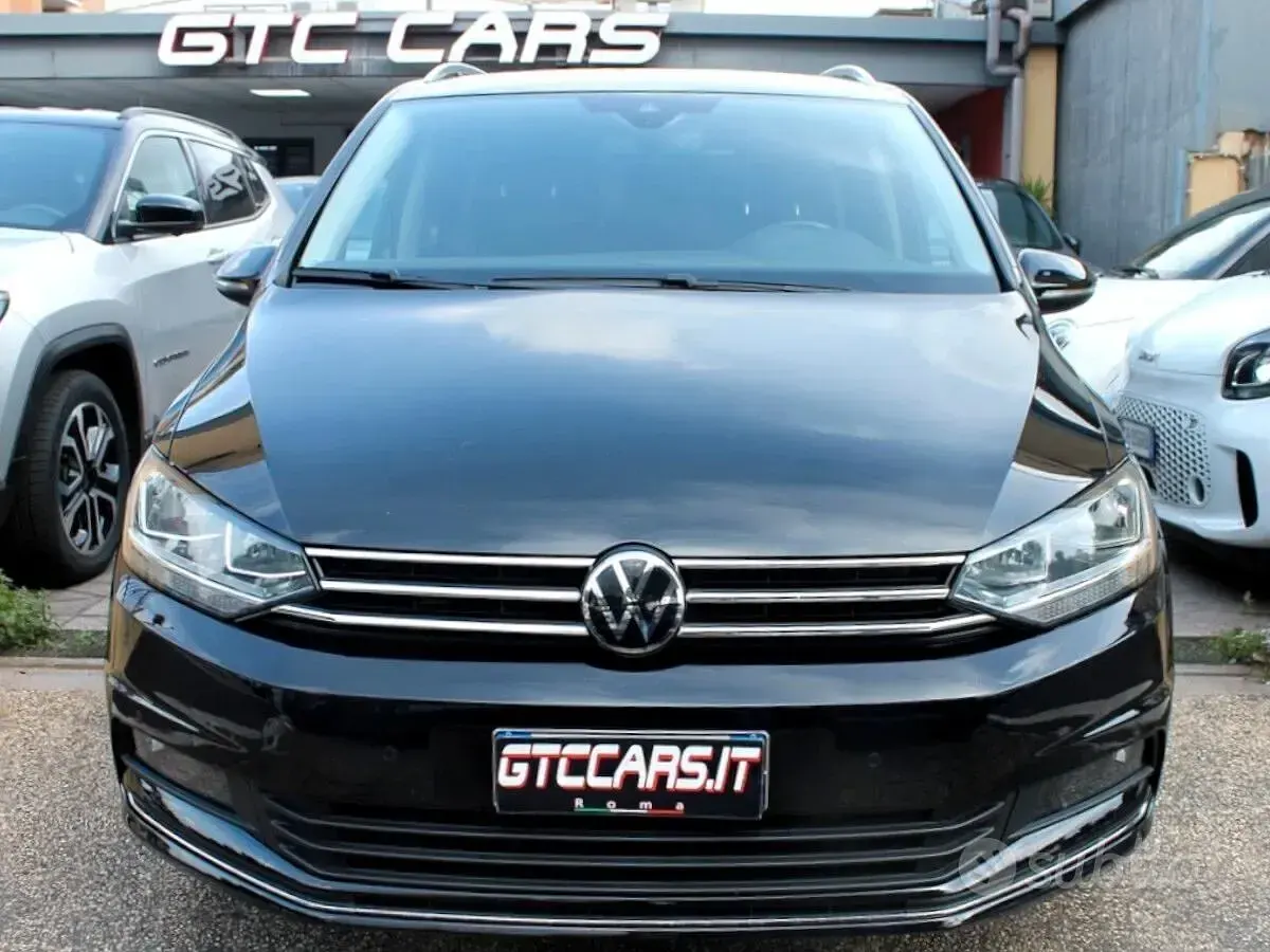 Occasion VW Touran Executive 150 PK (110 kW) 2022 Zwart MPV