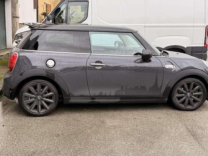 Usata Mini Cooper SD Business 170 CV (125 kW) 2018 Grigio Utilitaria